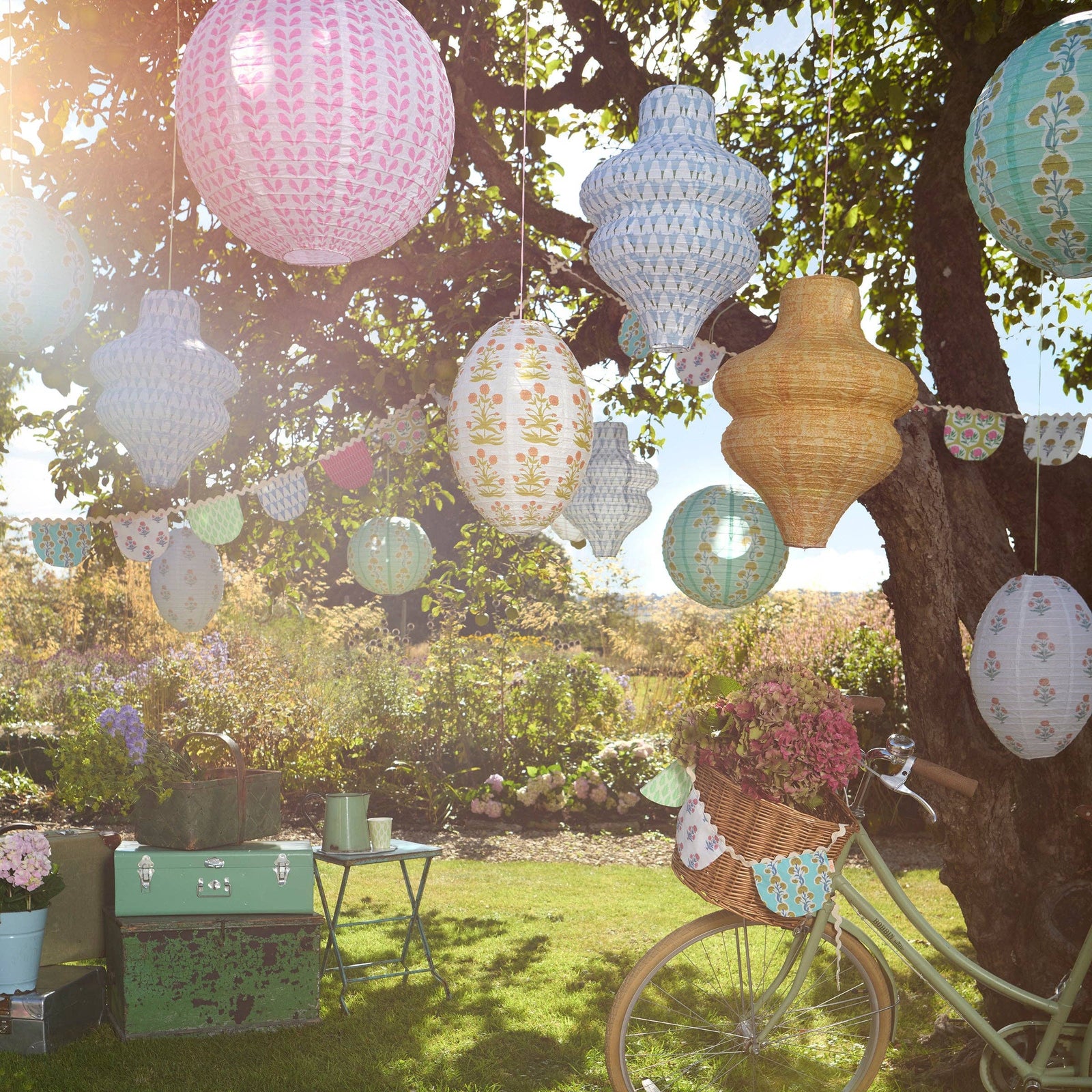 Meri Meri x Molly Mahon Hanging Lanterns