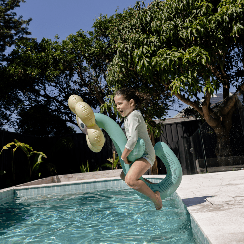 SunnyLife Kids Inflatable Noodle Set - Poppy the Peach