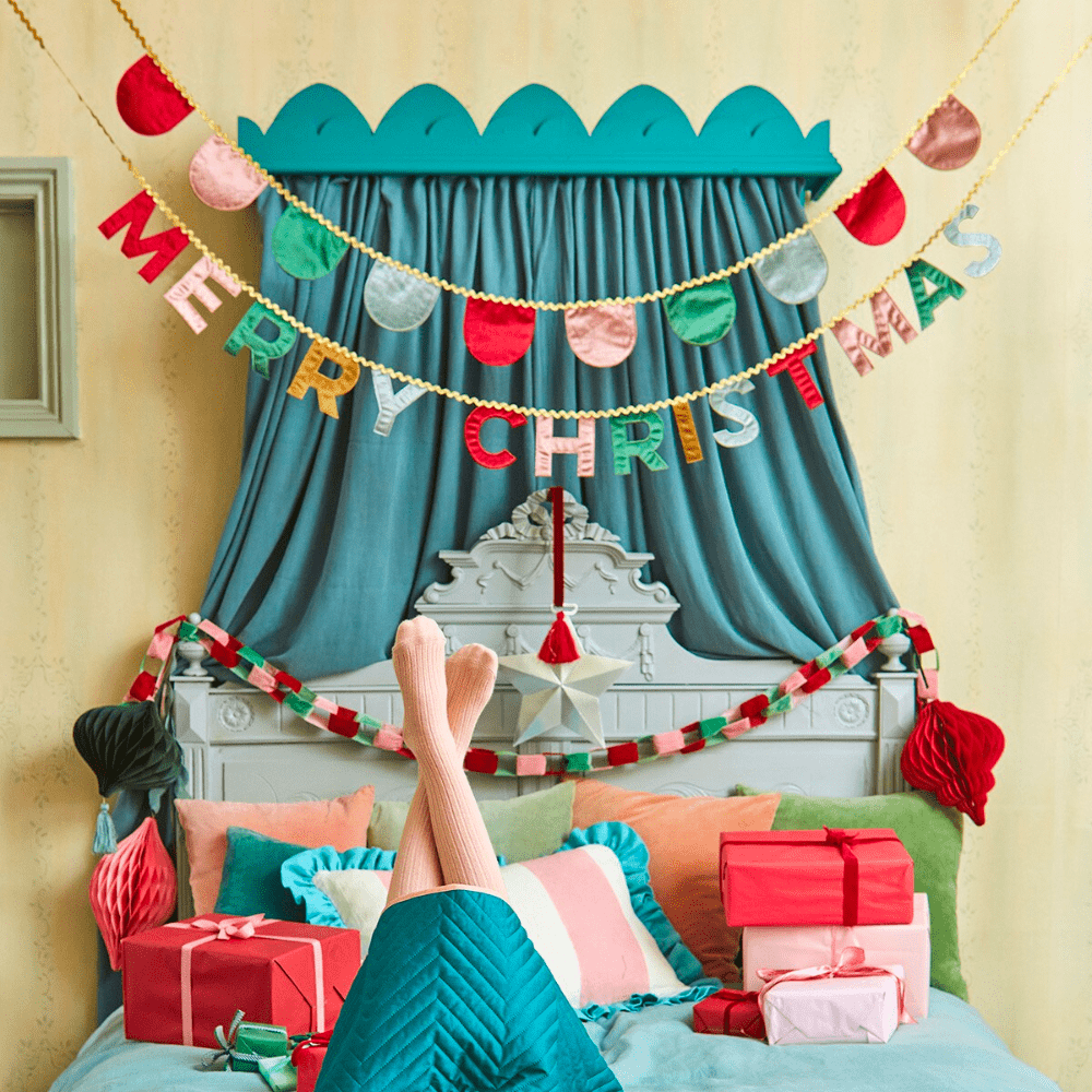 Meri Meri Velvet Chain Link Garland, Shop Sweet Lulu