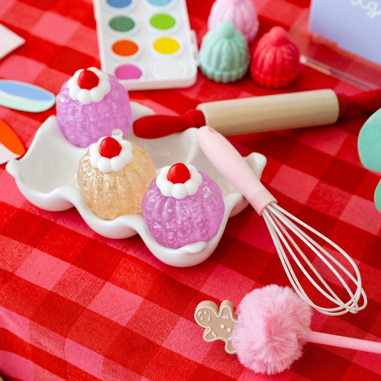 Baking Spirits Bright Tea Cake Squishies - 2 Color Options